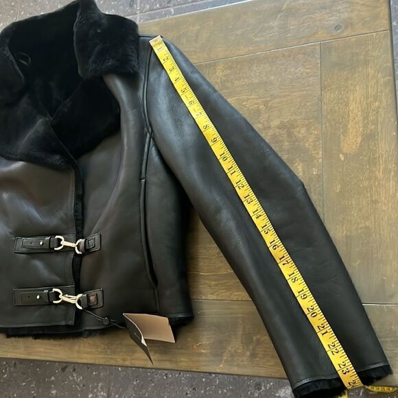 NWT Massimo Dutti | Leather mouton jacket with furskin detail - Picture 13 of 14